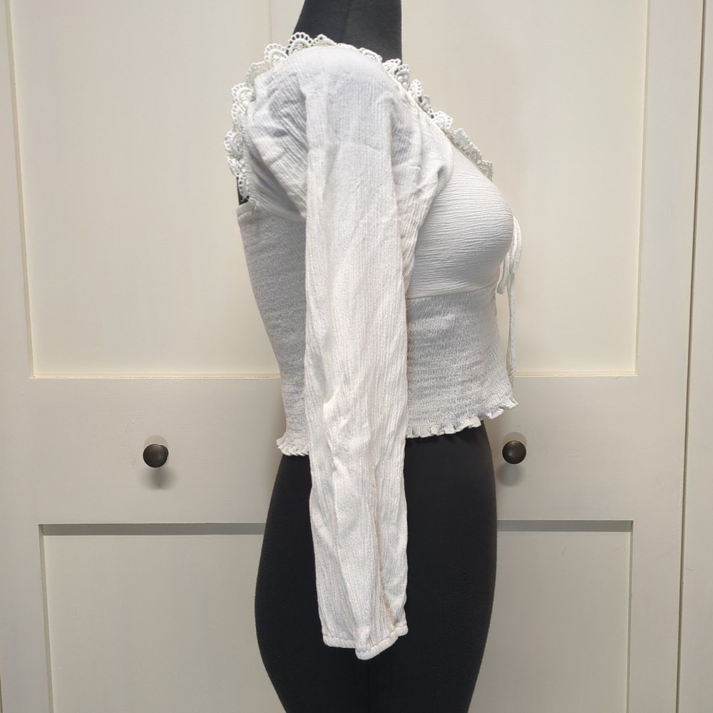 White Milkmaid Coquette Crop Top Tie Front Smocked Long Sleeve‎ Lace Trim Medium - Picture 2 of 8